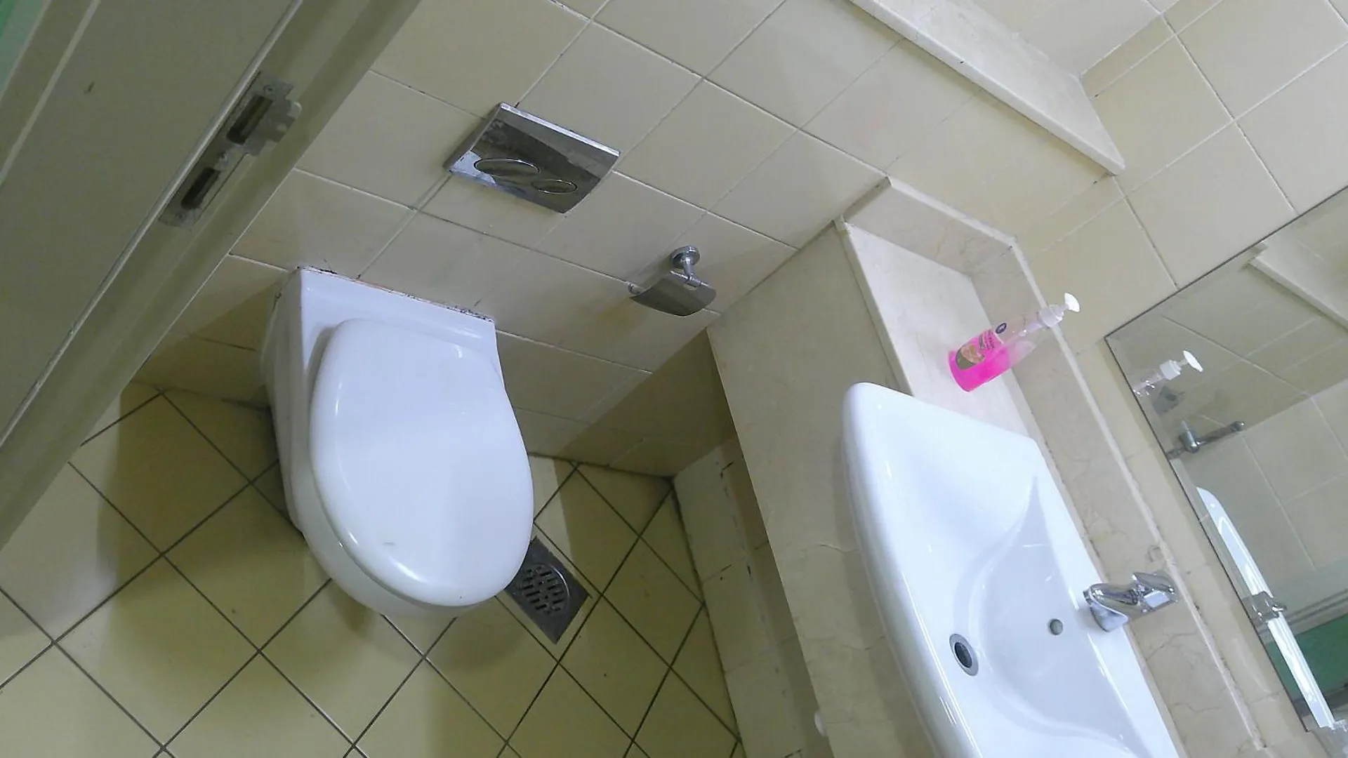 Ruby Star Budget Room With Shared Washroom Access G06 Dubai Han/Misafirhane